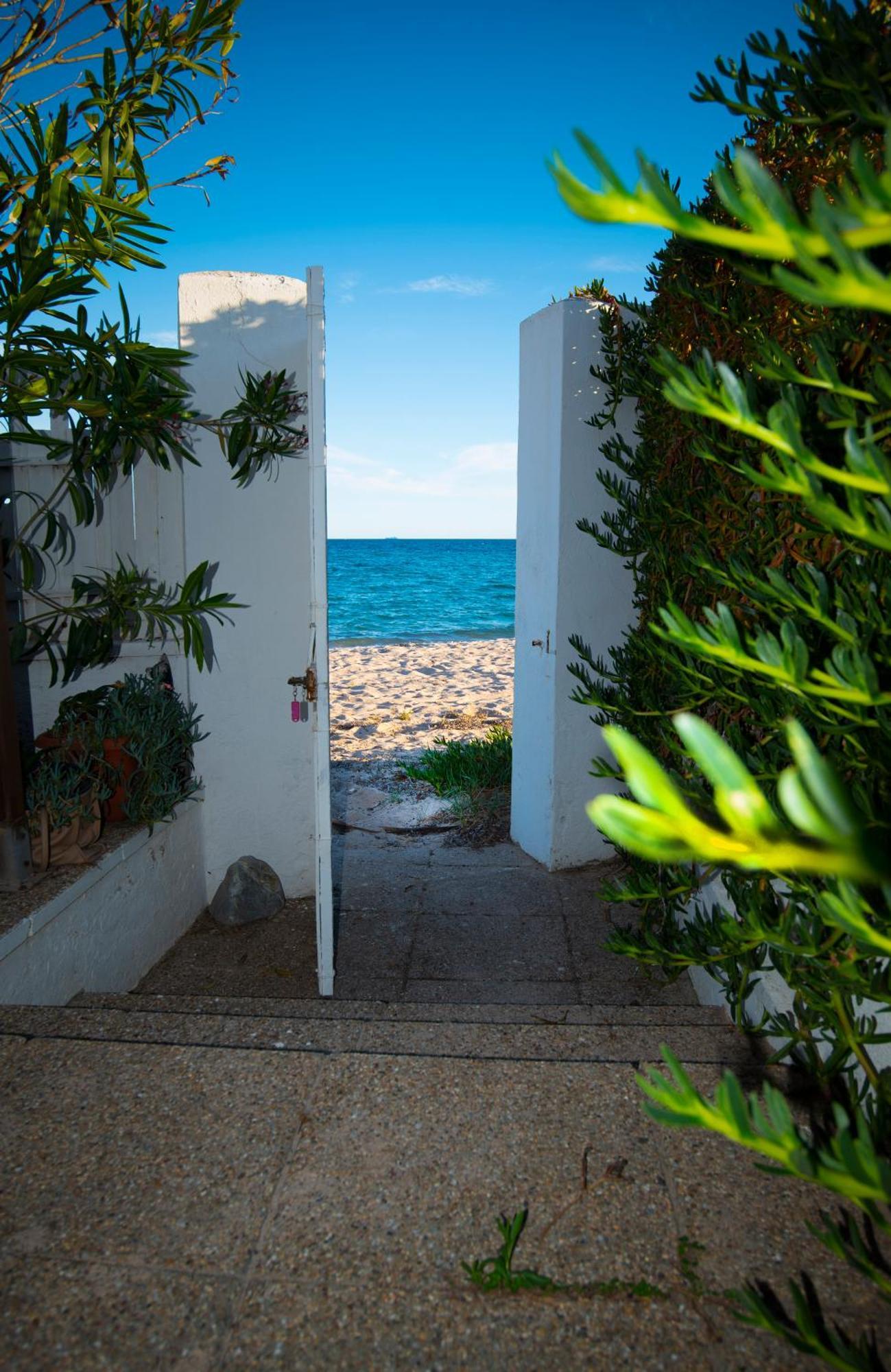 Villa By The Beach Sant'Andrea  Екстериор снимка